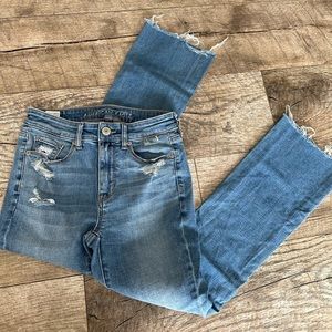 American Eagle high Rise skinny kick crop size 4